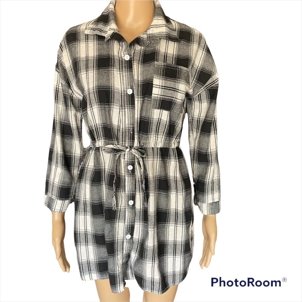 SHIRT DRESS BLACK & WHITE PLAID LONG SLEEVE Size M - Picture 5 of 5